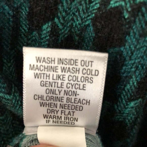 3/4 length Button-Up Patterned Cardigan - Picture 7 of 15